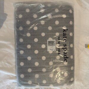 NWT KATE SPADE "Sunshine Dot" Laptop Case - Will hold up to 16" laptop